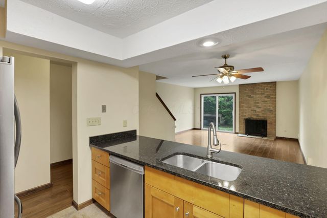 2014 Queensgate Lane, Columbus, OH 43235