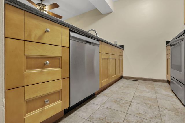 2014 Queensgate Lane, Columbus, OH 43235