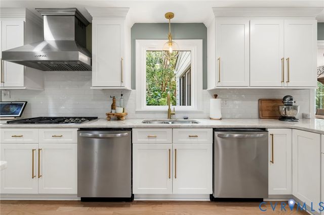 13531 W Salisbury Rd, Midlothian, VA 23113