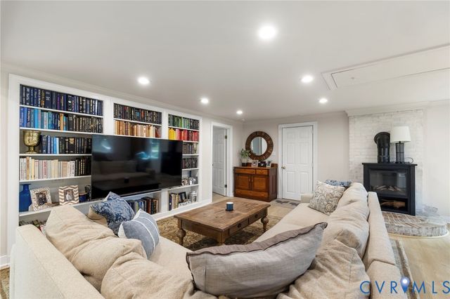 13531 W Salisbury Rd, Midlothian, VA 23113