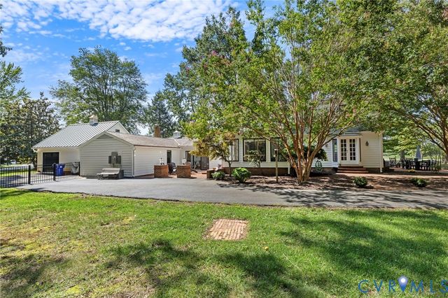 13531 W Salisbury Rd, Midlothian, VA 23113