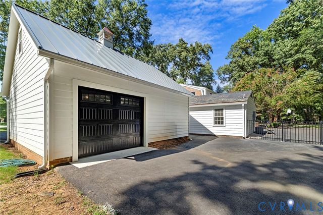 13531 W Salisbury Rd, Midlothian, VA 23113