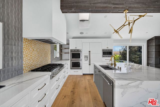 2141 Indian Springs Lane, Newport Beach, CA 92660