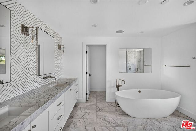 2141 Indian Springs Lane, Newport Beach, CA 92660