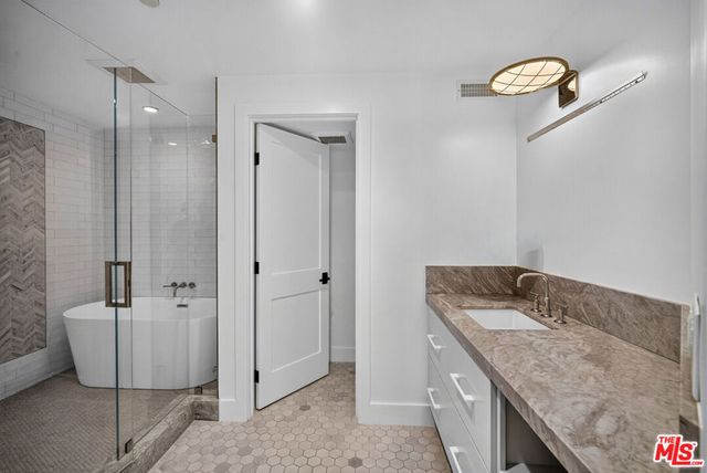 2141 Indian Springs Lane, Newport Beach, CA 92660