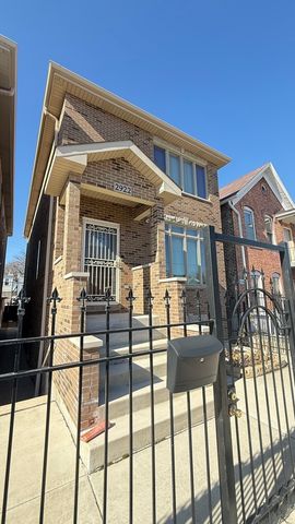 2922 S Keeley Street, Chicago, IL 60608