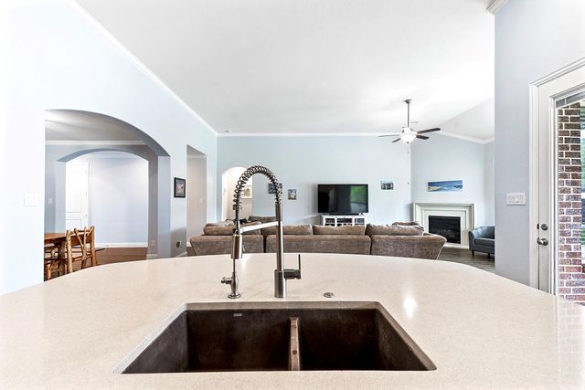 5922 Green Meadows Lane, Katy, TX 77493