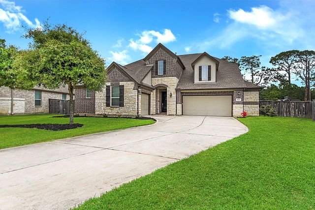 5922 Green Meadows Lane, Katy, TX 77493