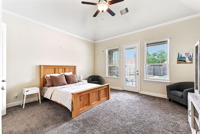 5922 Green Meadows Lane, Katy, TX 77493