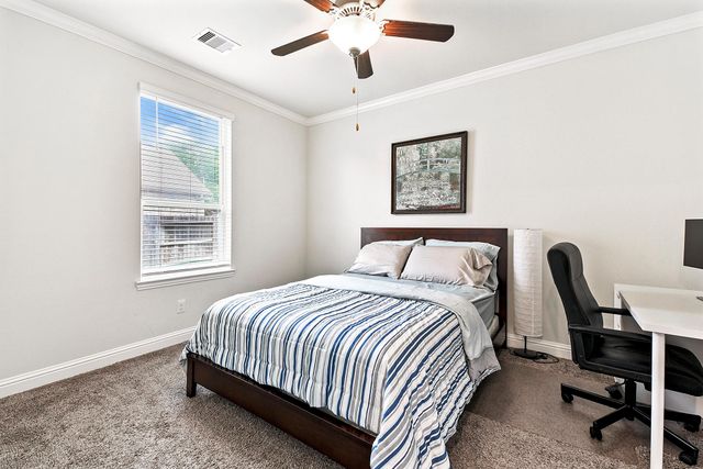 5922 Green Meadows Lane, Katy, TX 77493