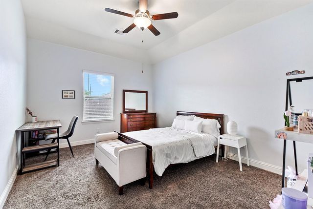 5922 Green Meadows Lane, Katy, TX 77493