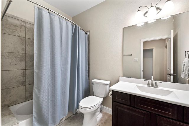 5922 Green Meadows Lane, Katy, TX 77493