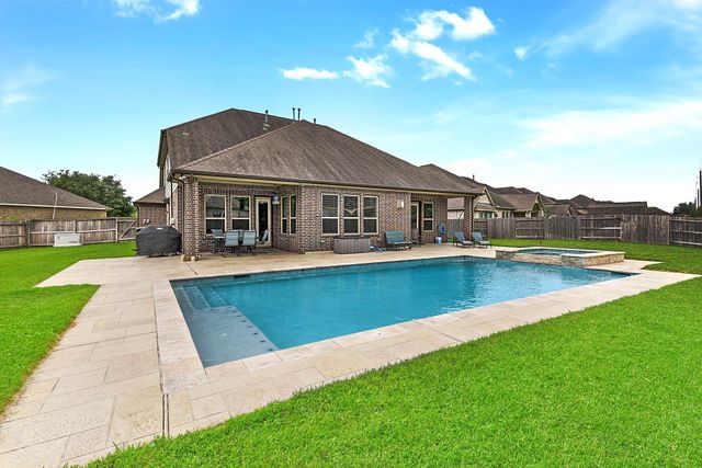 5922 Green Meadows Lane, Katy, TX 77493