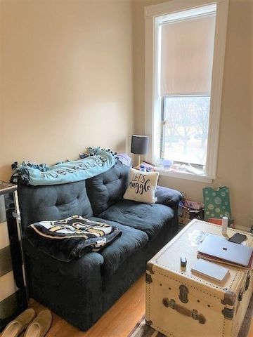 69 Park Dr 20, Boston, MA 02215