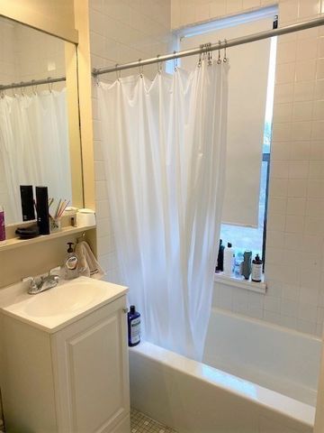 69 Park Dr 20, Boston, MA 02215