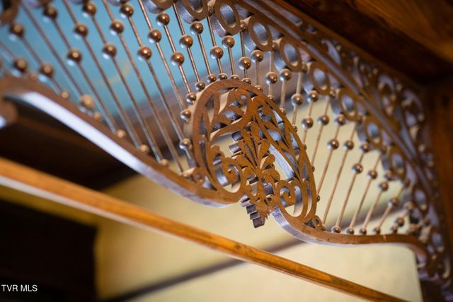 211 Johnson Street, Bristol, VA 24201