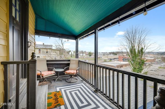 211 Johnson Street, Bristol, VA 24201