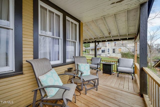 211 Johnson Street, Bristol, VA 24201