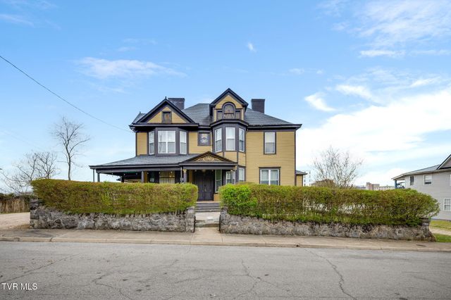 211 Johnson Street, Bristol, VA 24201