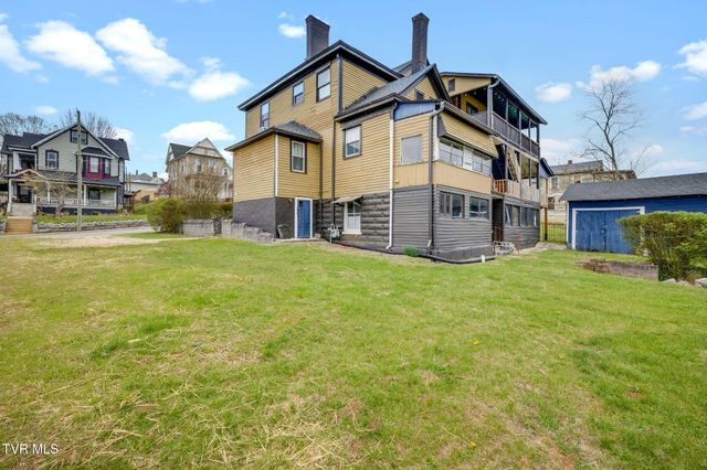 211 Johnson Street, Bristol, VA 24201