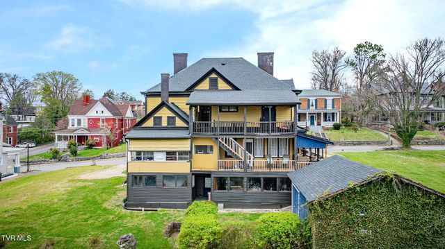 211 Johnson Street, Bristol, VA 24201