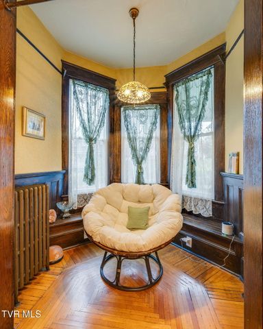 211 Johnson Street, Bristol, VA 24201