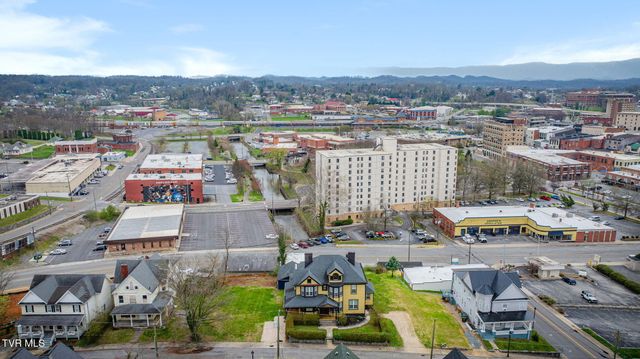 211 Johnson Street, Bristol, VA 24201