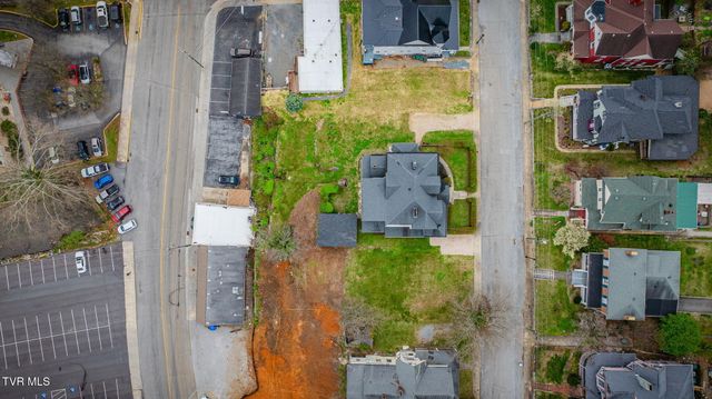 211 Johnson Street, Bristol, VA 24201