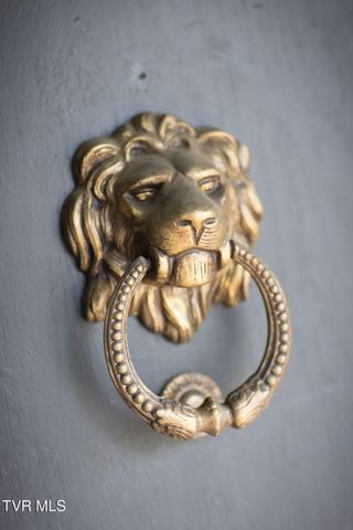 211 Johnson Street, Bristol, VA 24201