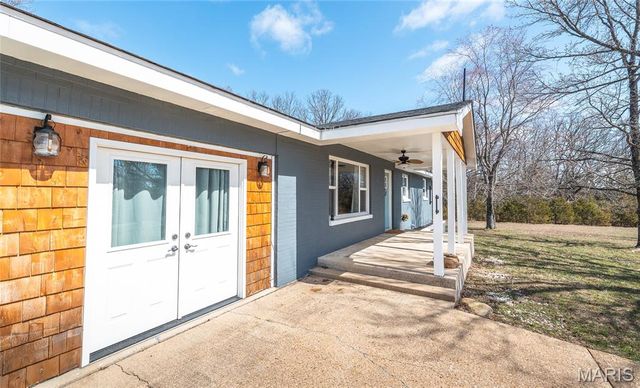 11985 State Route V, Rolla, MO 65401