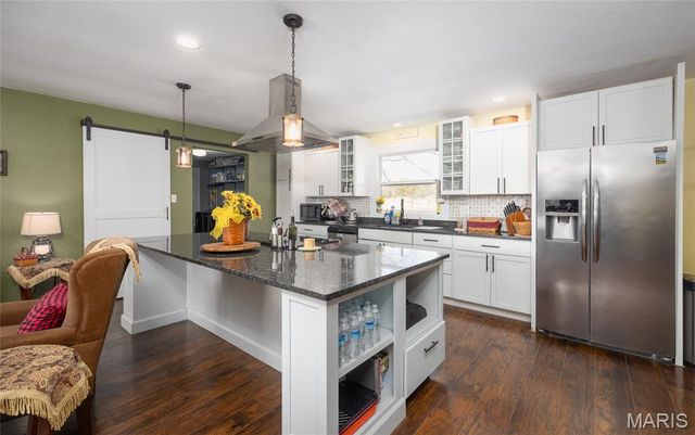 11985 State Route V, Rolla, MO 65401