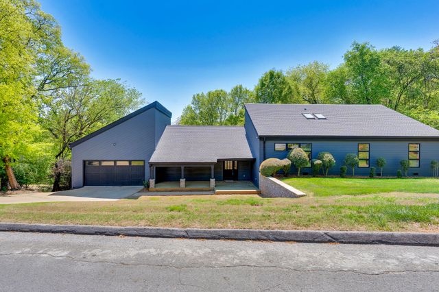 5848 N Park Road, Hixson, TN 37343