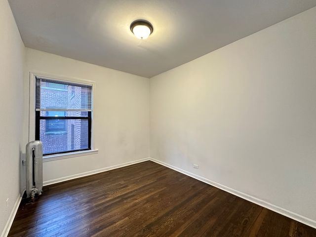 933 W Sunnyside Avenue 2S, Chicago, IL 60640