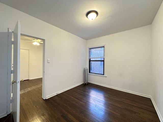 933 W Sunnyside Avenue 2S, Chicago, IL 60640