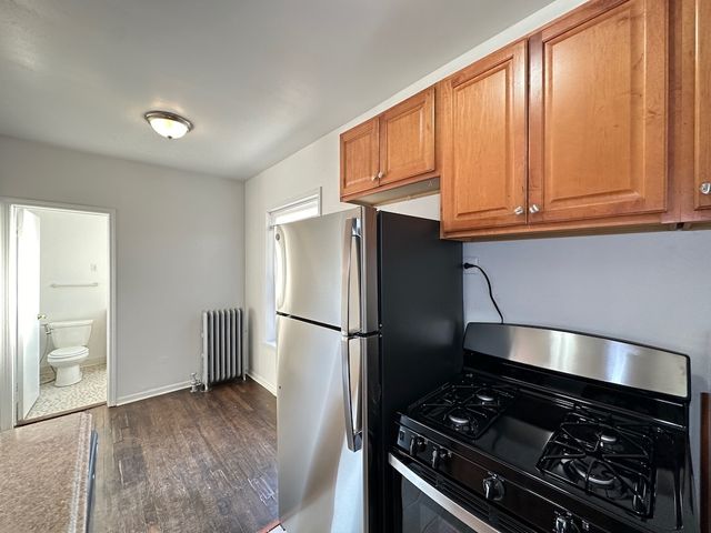 933 W Sunnyside Avenue 2S, Chicago, IL 60640