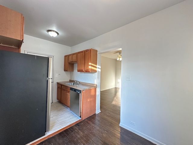 933 W Sunnyside Avenue 2S, Chicago, IL 60640