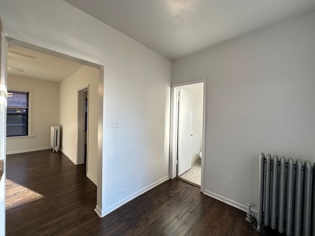 933 W Sunnyside Avenue 2S, Chicago, IL 60640