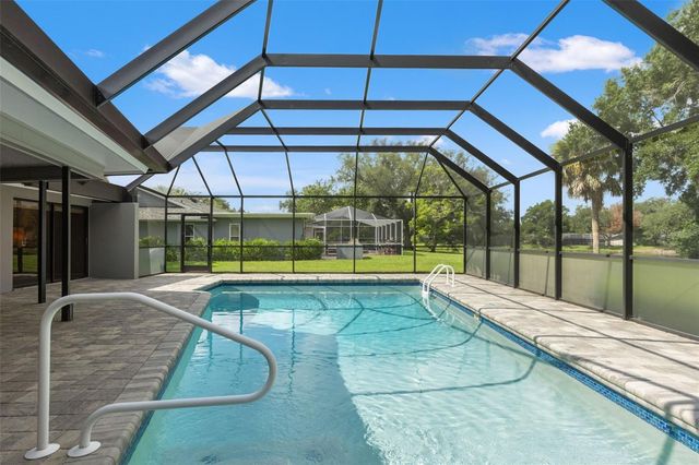13916 MIDDLE PARK DRIVE, Tampa, FL 33624