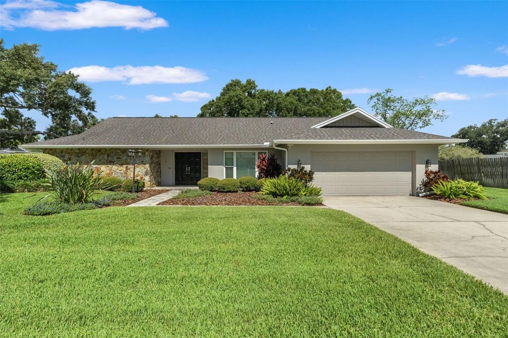 13916 MIDDLE PARK DRIVE, Tampa, FL 33624
