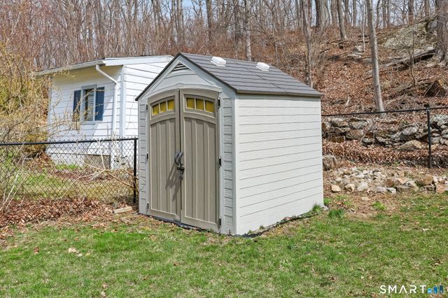 3 Mary Ann Drive, Danbury, CT 06811