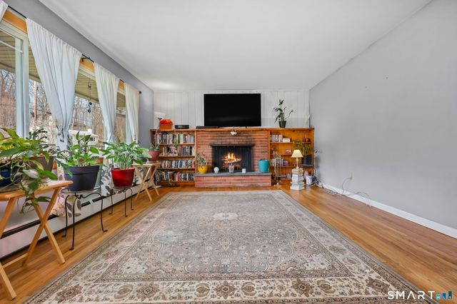 3 Mary Ann Drive, Danbury, CT 06811