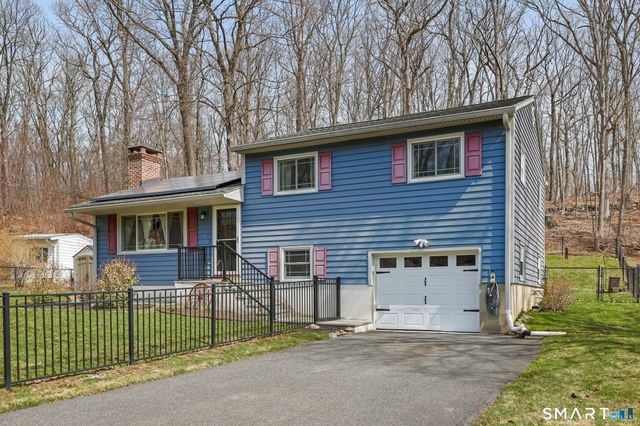 3 Mary Ann Drive, Danbury, CT 06811
