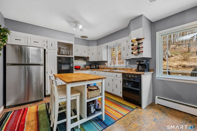 3 Mary Ann Drive, Danbury, CT 06811