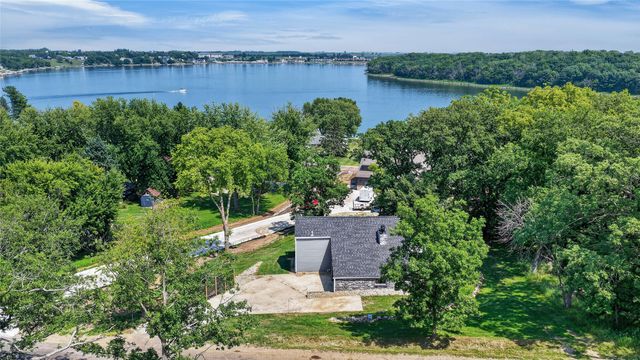 7066 Andrews Terrace, Panora, IA 50216