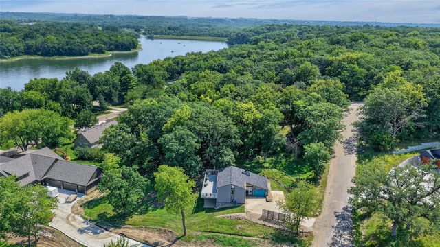 7066 Andrews Terrace, Panora, IA 50216