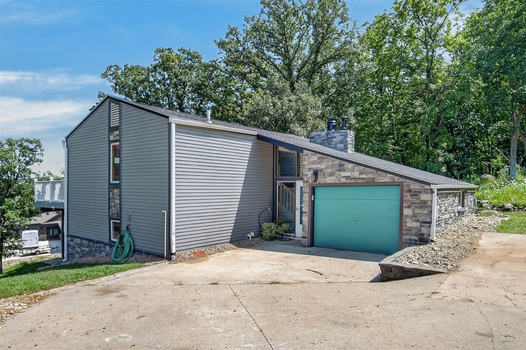 7066 Andrews Terrace, Panora, IA 50216