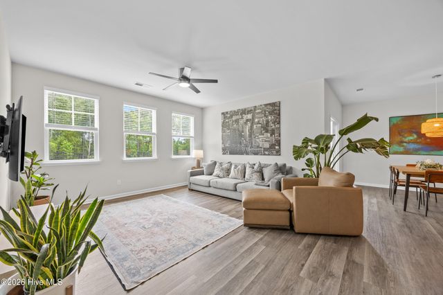 3021 Lochgreen Circle, Leland, NC 28451