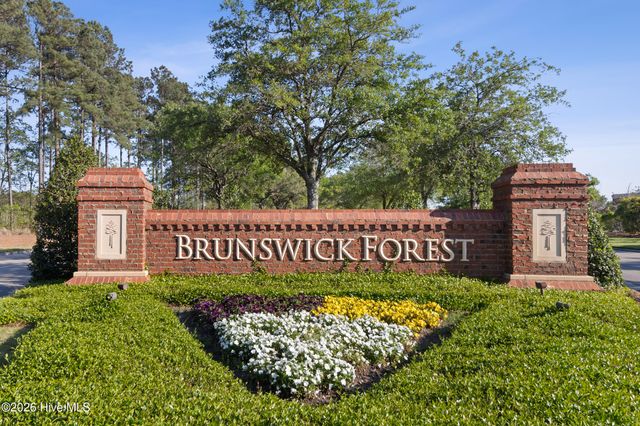3021 Lochgreen Circle, Leland, NC 28451