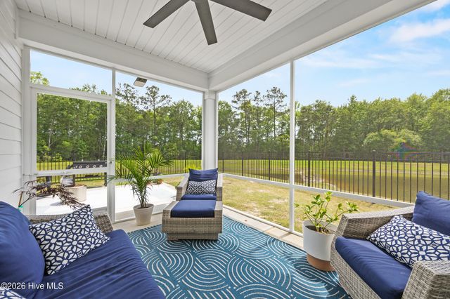3021 Lochgreen Circle, Leland, NC 28451