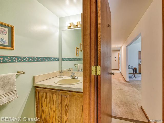 23810 Harvest Drive, Novi, MI 48375